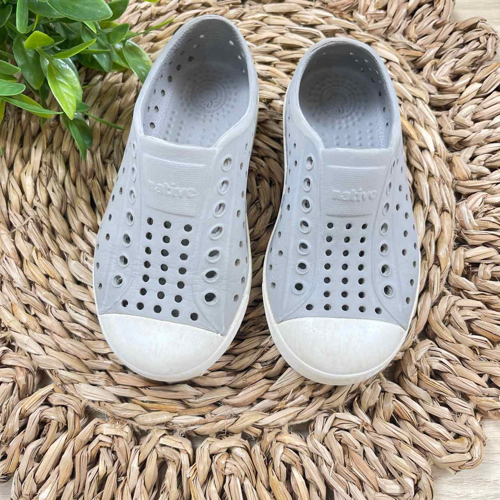 Native FOOTWEAR sandals